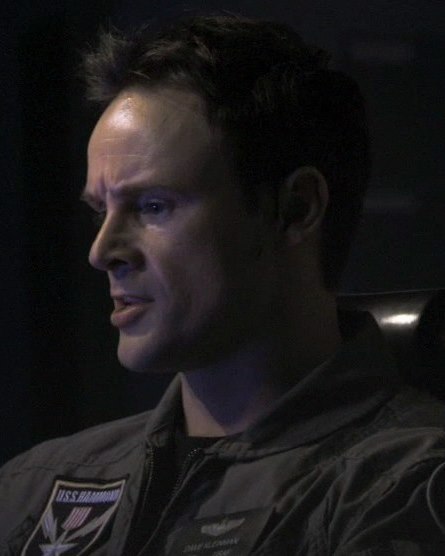 Fichier:Dave Kleinman dans la saison 1 de Stargate Universe.jpg