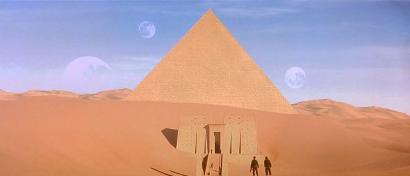 Fichier:Lunes d'Abydos (Stargate).jpg