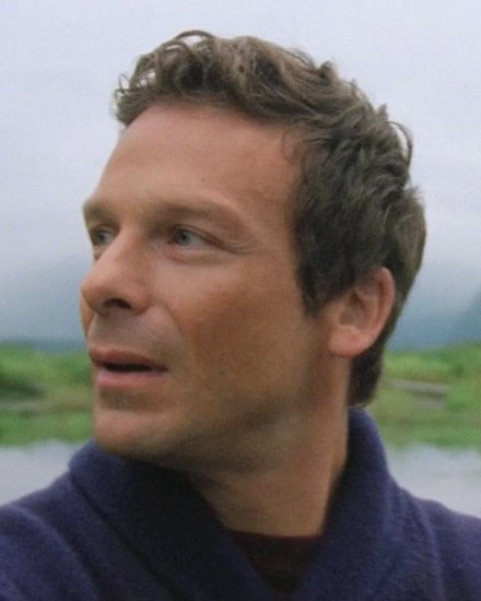Fichier:Peter (Destinée) dans la saison 2 de Stargate Universe.jpg