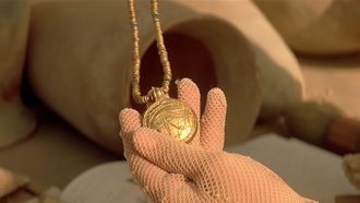 Amulette avec l'Œil de Râ dans Stargate.jpg