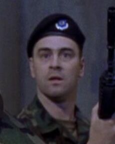 Garde (Enfants des dieux V) dans la saison 1 de Stargate SG-1.jpg