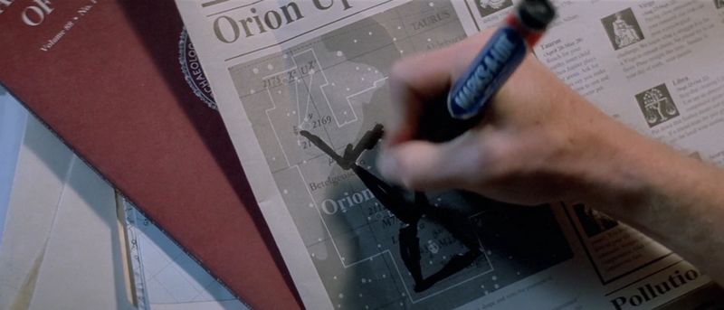 Fichier:Daniel Jackson dessine Orion.jpg