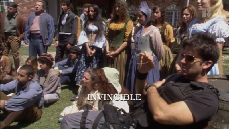 Fichier:Invincible - image titre.jpg