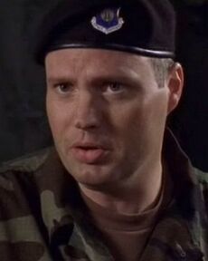 McAtee dans la saison 1 de Stargate SG-1.jpg