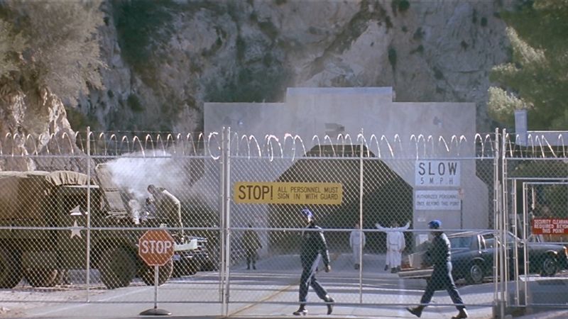 Fichier:Creek Mountain dans Stargate.jpg